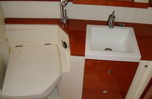 New Forest District Boat Rental | Luxury 2 cabin Motor Yacht in Lymington's beautiful Yacht Haven