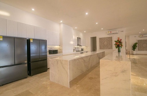 Cartagena Walled City Villa | Luxury 21-Bedroom Penthouse in the Heart of Cartagena’s Historic Old City