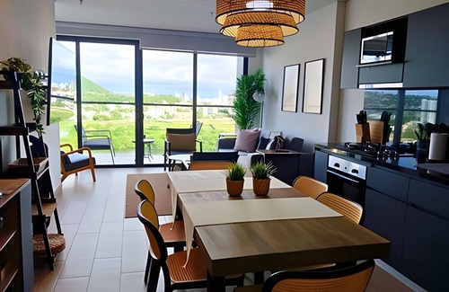 El Cabrero Apartment | Luxury 2B, stunning View 4 Blocks from walled City