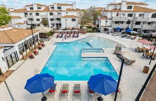 Guadalupe Apartment | Luxury 2B2B Tempe Free Parking and Arcade!