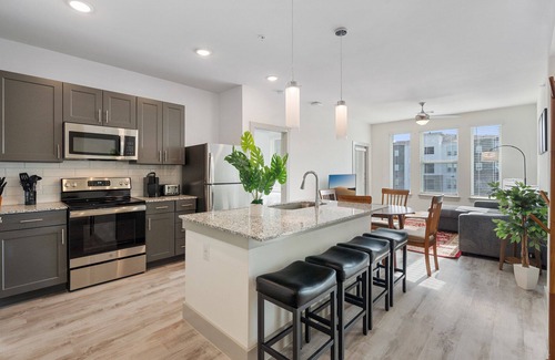 Stony Ridge North Apartment | Luxury 2BD/2BA Next to Airport 1394