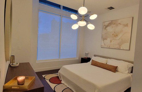 Downtown West Palm Beach Apartment | Luxury 2BD-2BH Unique Stay Experience