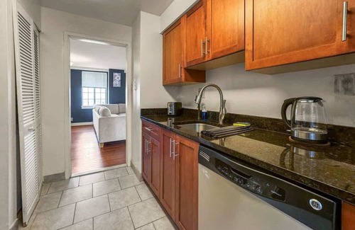 Center City Apartment | Luxury 2BD | Center City | 6 Beds | By JFK plaza