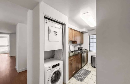 Center City Apartment | Luxury 2BD | Center City | 5 Beds | By JFK plaza
