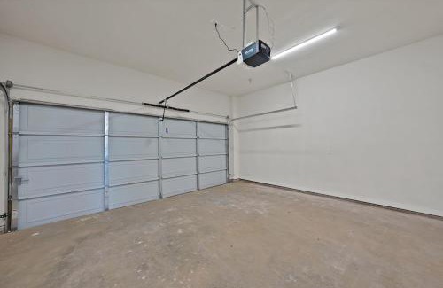 Central Arlington House | Luxury 2BR Getaway Near Stadiums and Texas Live