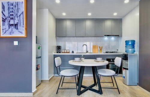 Nairobi West Apartment | Luxury 2BR Near Airport with Backup Power