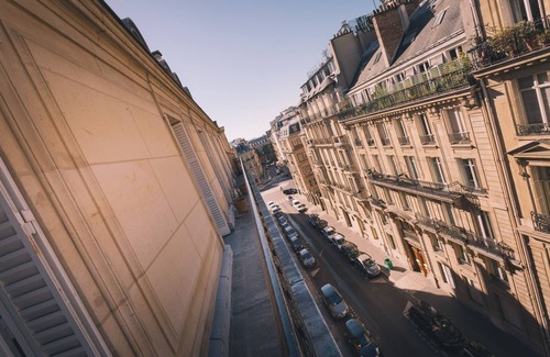 L'Europe Apartment | luxury 2BR2BA at parc monceau
