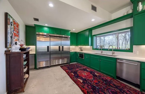 Krugerville House | Luxury 3.16 Acre Barndo Retreat Near PGA Frisco!