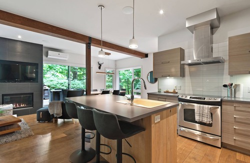 Bromont Condo | Luxury 3-bdrm condo in Bromont (P5) in quiet area with outdoor courtyard