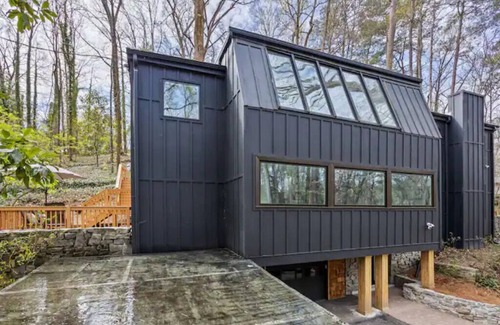 Randall Mill House | Luxury 3 bed buckhead home with freestanding tub