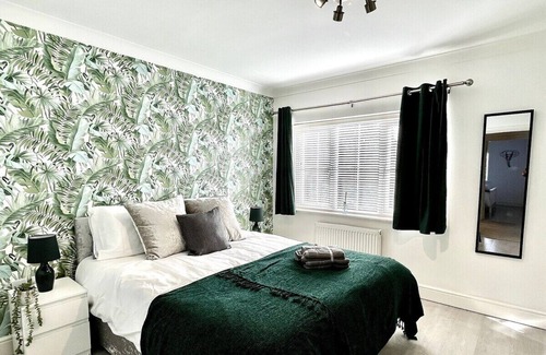 Fifield House | Luxury 3 Bed Detached Home In Windsor