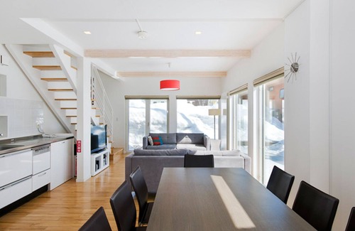 Hirafu House | Luxury 3 Bed Ski Chalet with Breathtaking Views, Niseko Chalet 1002