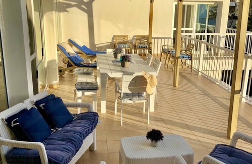 El Cotillo Villa | Luxury 3 bed villa with large pool in Fuerteventura sleeps 6/8 people