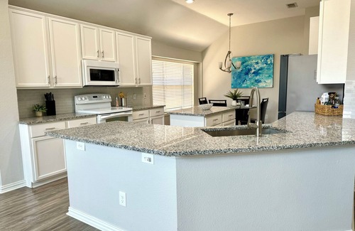 Keller House | Luxury 3-bedroom house in best neighborhood Fort Worth/Alliance, plus workspace