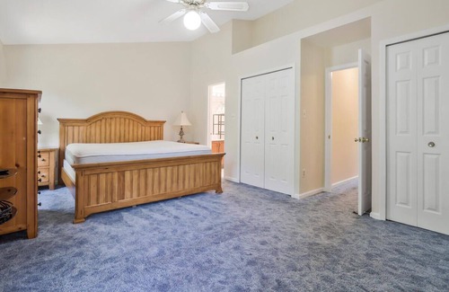 Franconia House | Luxury 3-bedroom Townhome in the heart of Alexandria - Sleeps 8