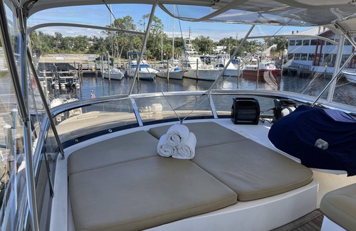 Panama City Boat Rental | Luxury 3-bedroom Yacht - Gorgeous Bayfront Paradise!