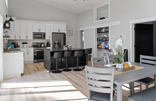 Lakeside House | Luxury 3 Home Estate in Lakeside with Heated pool, Hot tub & Putting green.