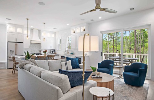 Treetop House | Luxury 30A Gem | 4 Bikes | Huge Deck | Fire Pit