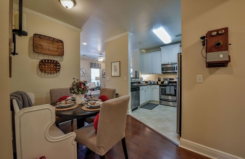 Tuscaloosa Condo | Luxury 3BR/3BA condo just 1 mile from Bryant-Denny Stadium!