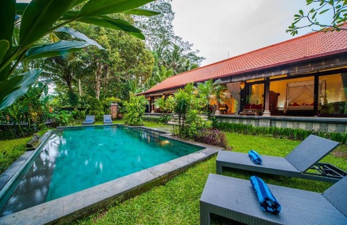 Ubud Villa | Luxury 3BR Infinity Jungle View Aashaya Villa Ubud