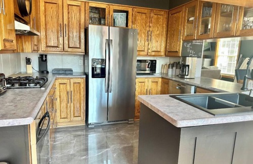 Crystal Beach House | Luxury 3BR Oasis w/Heated Pool & Tropical Vibes