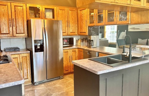 Crystal Beach House | Luxury 3BR Oasis w/Heated Pool & Tropical Vibes