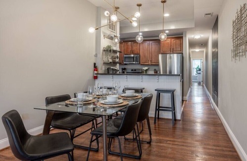 Pleasant Plains Apartment | Luxury 3BR+Parking | Heart of DC | Steps to Metro