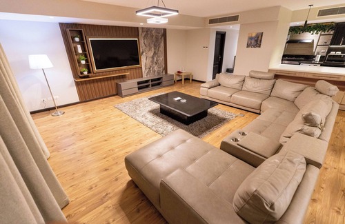 Heliopolis Apartment | Luxury 3BR Pool View Near Airport!