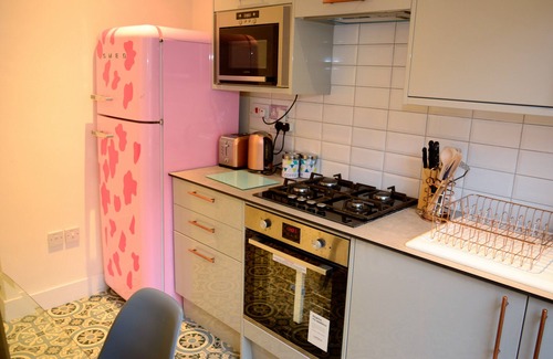 Holloway Apartment | Luxury 4/5 bed 2 bath Victorian London home