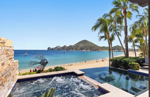 El Medano Ejidal Villa | Luxury 4 Bd Beachfront Villa #6 in Cabo 5-Star Service