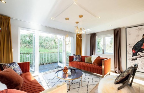 St Austell Villa | Luxury 4 bed detached villa, minimum 3 bathrooms, large open plan lounge/kitchen/dining area.