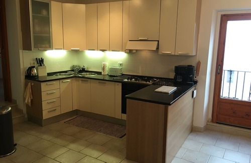 Roccacasale House | Luxury 4 bed Hillside Retreat in Roccacasale