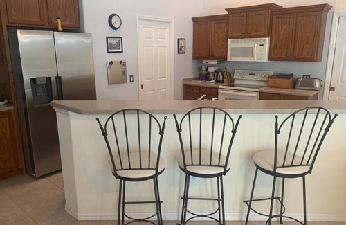 Braden River Villa | Luxury 4-bed home with private heated pool & hot-tub situated in Tara G&C Club