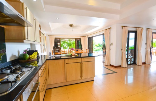 Kata Villa | Luxury 4 Bed Infinity Pool Villa, Chef.