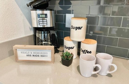 Davenport House | Luxury 4 Bedroom 3 bath pool Home 255