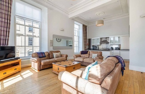 City Centre Glasgow Apartment | Luxury 4 Bedroom Apartment in Glasgow City Centre