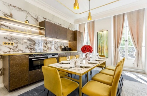 Bercy Apartment | Luxury 4 br and 4 bath with a/c