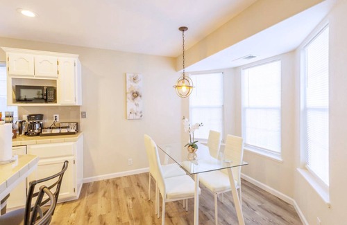 Chico House | Luxury 4 BR Family Home w/ King Suite + Game Room + Near Enloe/CSU/Downtown