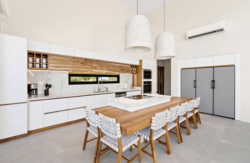 Tamarindo House | LUXURY 4B HOME WITH DAILY HOUSEKEEPING