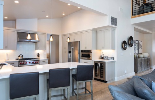 Truckee House | Luxury 4BD Residence in the Signature Home Collection at Old Greenwood!