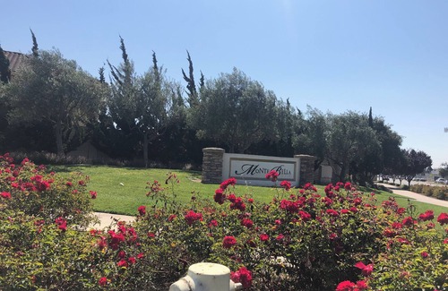 Salinas House | Luxury 4BR House w/AC f& WiFI in Salinas - Near Monterey, Family friendly