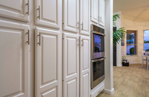 Dave Brown Arabian Estates House | Luxury 4BR w/Heated Pool Near Mayo & Golf