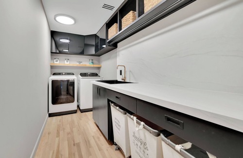 Whitewater Creek House | Luxury 5,500 sq ft Retreat, 2 Private MasterWings, Theater, Gym & Chef’s Kitchen