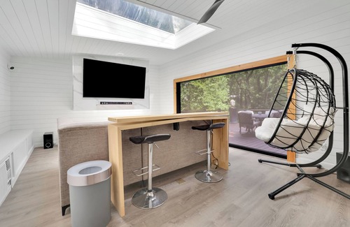 Whitewater Creek House | Luxury 5,500 sq ft Retreat, 2 Private MasterWings, Theater, Gym & Chef’s Kitchen