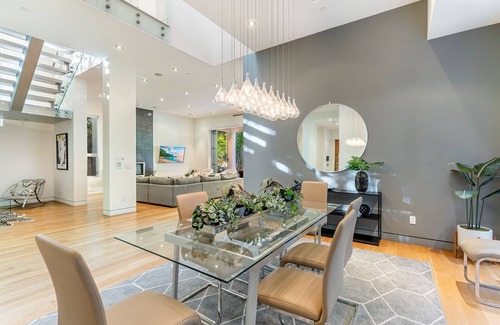 La Brea Villa | Luxury 5 bdr Villa C! Best location with pool!
