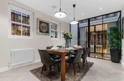 Notting Hill Apartment | Luxury 5 Bedroom Home