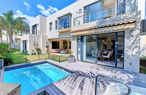 Greater Johannesburg Metropolitan Area House | Luxury 5-BR home, all en-suite, Solar + fast Wifi