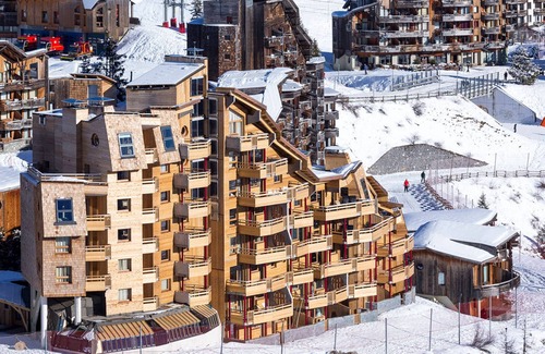Avoriaz House | Luxury 5-room apartment for 10 pers. with pool and panoramic views