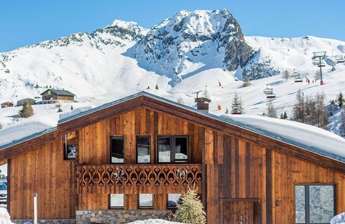 Plagne Villages Ski Chalet | Luxury 5-star chalet, 7 suites, 14 guests, hotel services