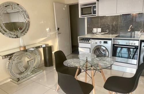 Sandown Hotel | Luxury 5-Star Hotel Apartment in Sandton